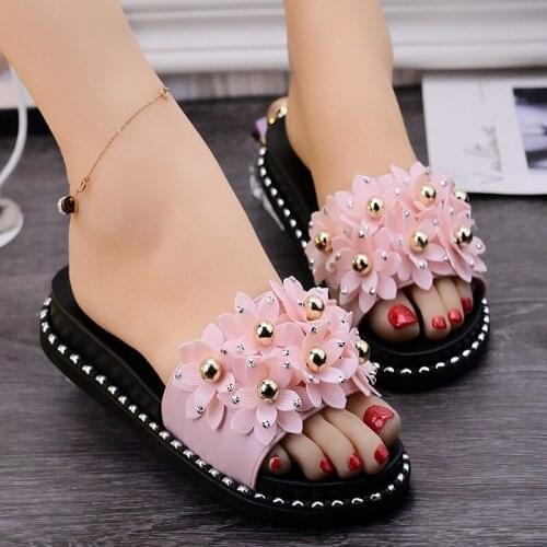 Summer rivet flat heel slippers womens heavy soled Muller slippers fashion high heels outdoor beach sandals womens slippers