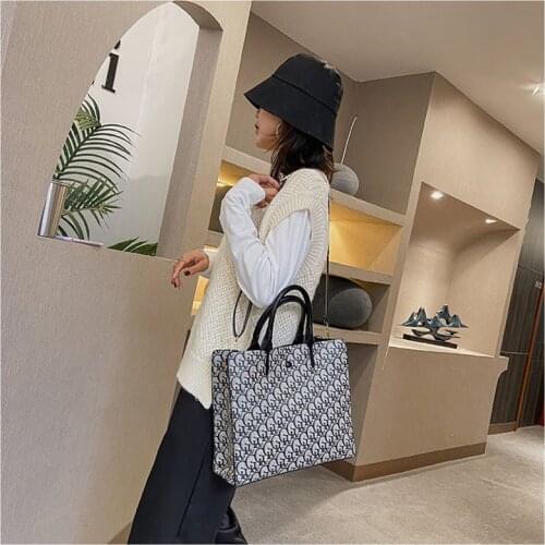 Womens Luxury Shoulder Large Hand Bags Brown Fashion Retro PU Leather 100% Summer Feminina Big Shopper Crossbody Messenger Bag