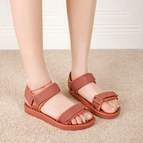 Summer Sandals Women Leather Classic Roman Open-toed Slipper Flat Beach Rubber Shoes Flip Flop Water Sandals Femmes Chaussures