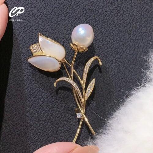 White Tulip Flower Brooches For Women Pearl Rhinestone Pin Elegant Brooch For Wedding Party Jewelry