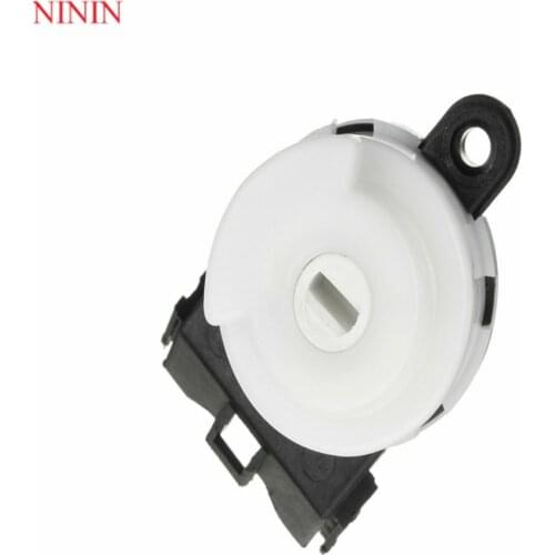 Engine Ignition Key Starting Switch MR449457 Suitable for Mitsubishi Pajero IO Outlander MN113754