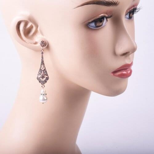 New style personality fashionable Europe and the United States and the popular setting zircon crystal pearl pendant earrings