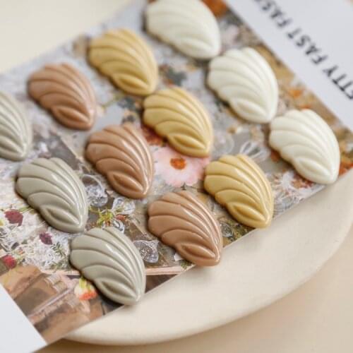 Classical Carved Vintage Wind Ear Clip Patch Handmade Earrings DIY Accessory Vintage Material 4pcs