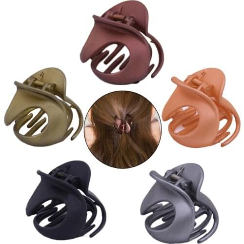 5pcs Hollow Girls Hairpins Women Jaw Clips Vintage Simple Irregular Non-Slip Claw Clips Hair Clamps Barrettes Hair Accessories