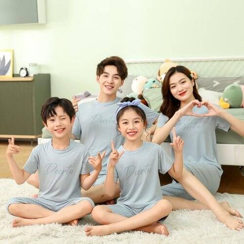 Family Matching Outfits Summer Casual Children Cotton Casual Boy Girls Homewear Solid Color Mom and Me Clothes Girl Outfits