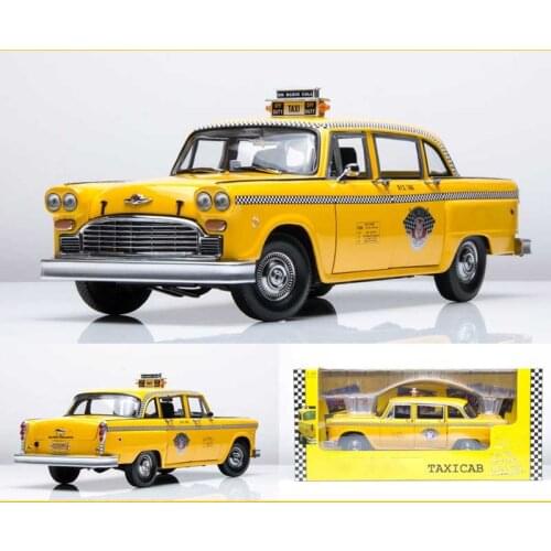 Diecast 1:18 New York 1981 A11 Taxi Simulation Alloy Car Model Adult Collection Souvenir Ornaments Display Vehicle Toys Gift