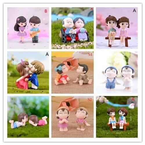 1/2Pcs Sweety Lovers Couple Chair Figurines Miniatures Fairy Garden Gnome Moss Terrariums Resin Crafts Home Decoration