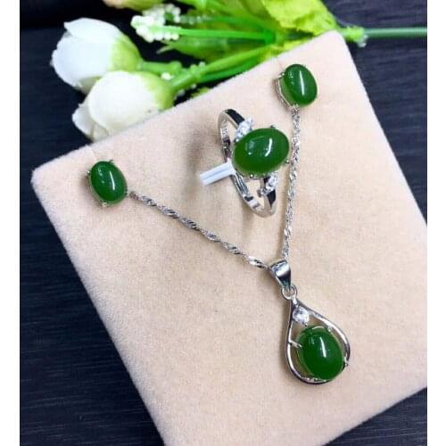 Hetian Biyu Silver Inlay Earrings Jasper Egg Noodle Set Beautiful and beautiful, wearing a green color dress, elegant color j6