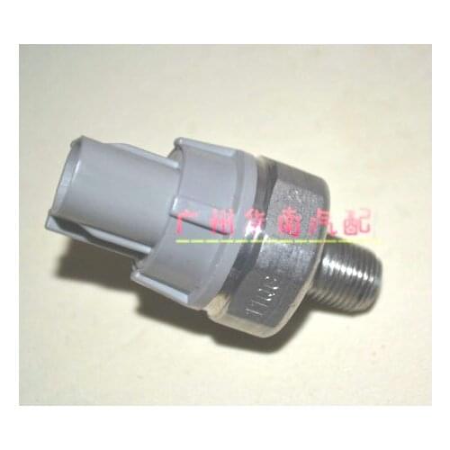 For Toyota Camry Prado RAV4 2.4 / 2.0 oil pressure induction plug sensor