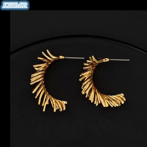 Kshmir European and American fashion leaf female earrings gold plated fashion cold style exquisite wedding earrings wholesale