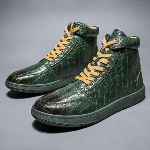 Luxury Green Crocodile Men Leather Boots Fashion High Top Casual Shoes Men Ankle Boots Big Size Mens Winter Boots botas hombre