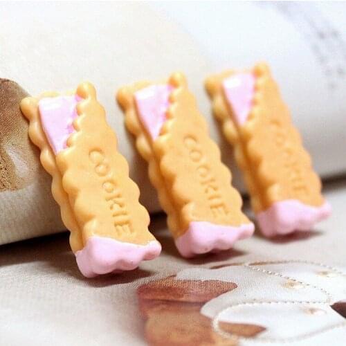 Resin Parts Diy Simulation Strawberry Jam Biscuits Food Play Hand Shell Diy Material Science Parts 961
