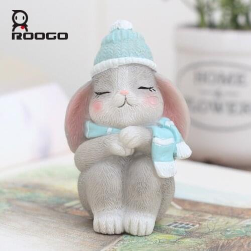 ROOGO home decoration accessories warm heart rabbit figurines new creative craft ornament table cabinet bedroom decor sculpture