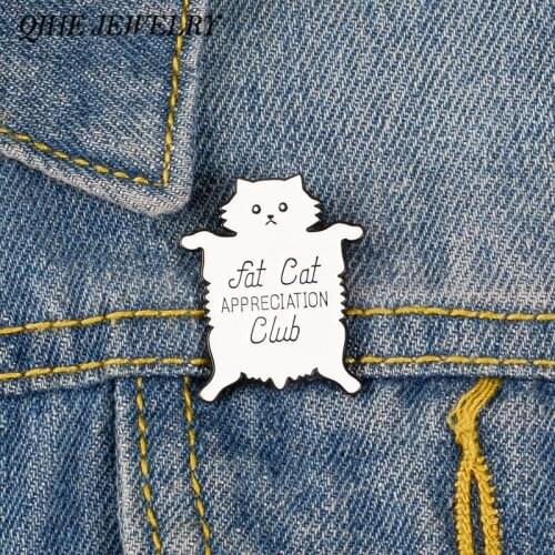 QIHE JEWELRY White Cat Pin Fat Cat Brooch Cute Kitty Lapel Pin Cat Badge Gift for Cat Lover Brooches for Men Women