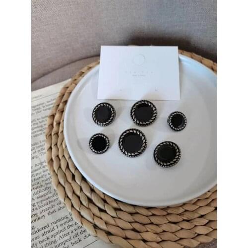 Fashion Black Gold Metal Women Coat Buttons For Clothes Vintage Sweaters Decorative Buttons Sewing Accessories Wholesale