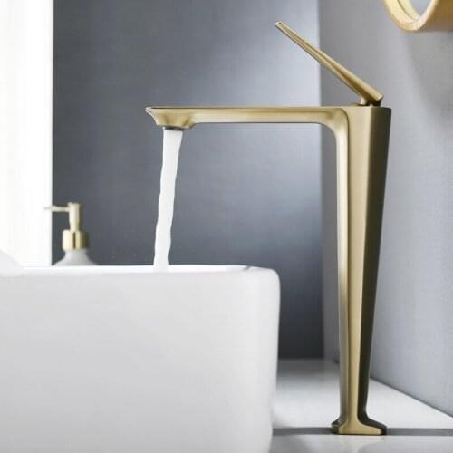 Basin Faucets Brushed Gold Bathroom Faucet Hot and Cold Rose Gold Sink Faucet Deck Mounted Toilet Black Mixer Water Tap