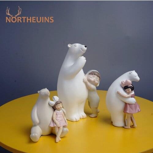 NORTHEUINS Resin Polar Bear Hugging Cute Baby Sculpture Animal Statue Desktop Decoration Souvenirs for Interior Modern Decor