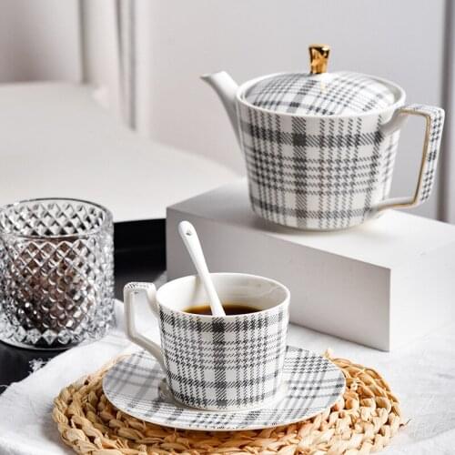 Ceramic Modern Teapots Cafe Mugs With Dessert Plate Water Tea Cups Set Breakfast Milk Juice Mug Drinkware Coffee Cup And Saucer