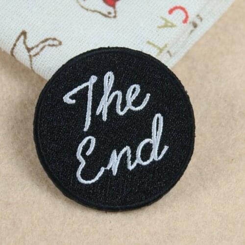 2PCS Round Black and White Patches for Clothes Iron on letter Appliques DIY The End Letters Stripes Embroidery Sticker Round Bad