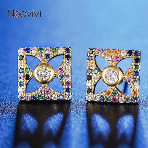 Neovivi Stud Earrings