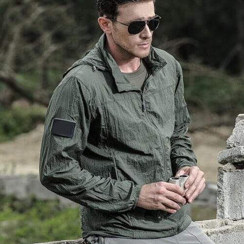 Tactical Skin Jacket Outdoor Thin Windbreaker Sun Protection Quick Dry Hooded Raincoat Mens Military Hiking Sunscreen Jackets