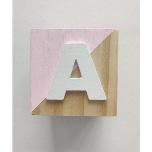 26 Letters Solid Wood Block Childrens Room Toys Ornaments Letter Cube Shooting Props Party Creative Desktop Decoration Gift