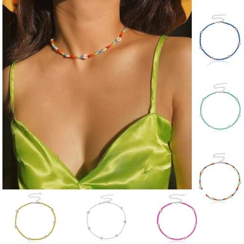 Fashion Choker Necklace Daisy Beaded Flowers Clavicle Chain Fashion Bohemian Short Necklaces for Women Girl Vacation Jewelry