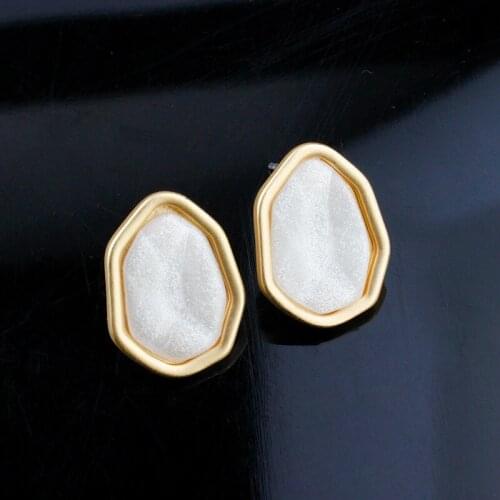 TIMEONLY Irregular White Color Alloy Stud Earring for Women Ladies Temperament Bling Charm Earrings Statement Accessories Party