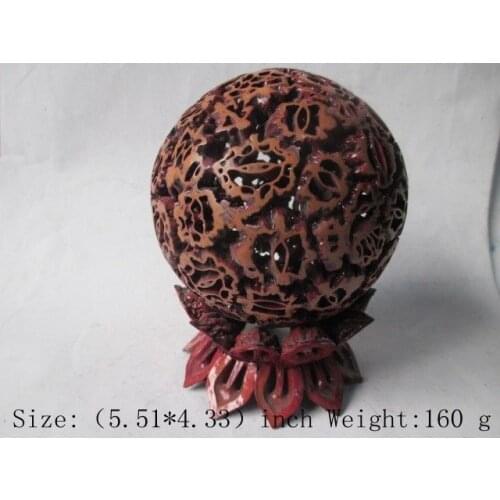 Chinas rare walnut shell wood, hand-carved hollow out the ball