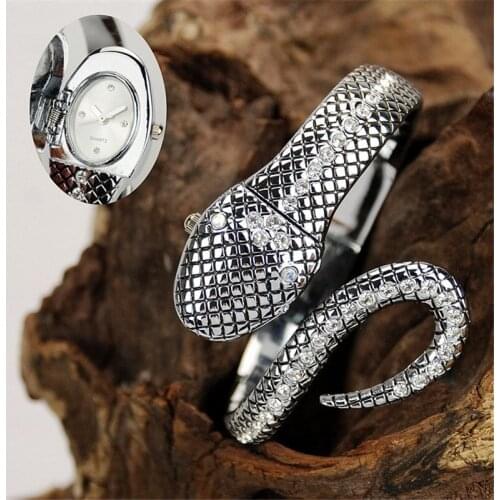 2017 Luxury Brand G&D Womens Bracelet Watches Quartz Wristwatches Fashion Creative Ladies Dress Watches Silver relogio feminino