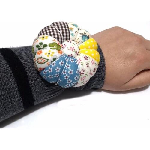 Functional Sewing Pincushions with Wristband, Cute Wrist Pin Cushion for Daily