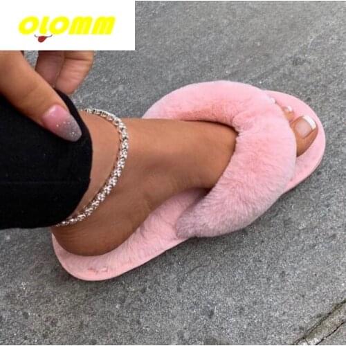 Wholesale Comfy slides Women Home Slippers Faux Fur Warm Shoes Woman Slip on Flats Female Fur Flip Flops Plus Size 44