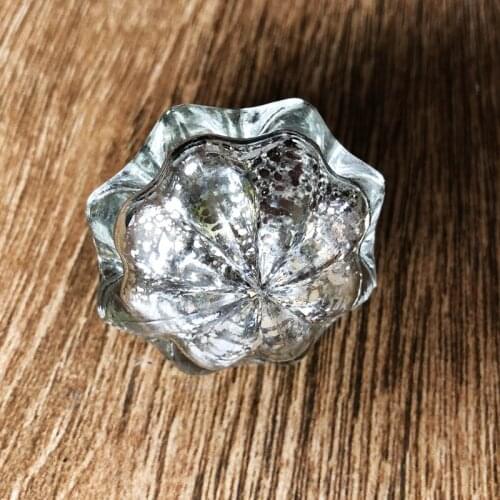 2PCS Glass Cabinet Knobs, Victorian Drawer Pulls and Closet Handles Decorative Kitchen Furniture Knobs