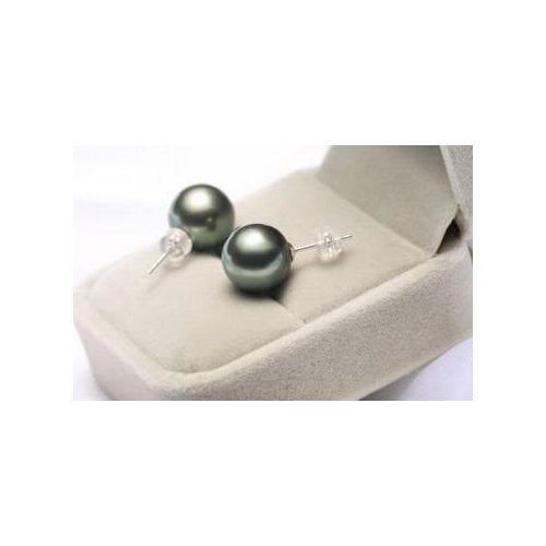 Dingchengchanglong Stud Earrings