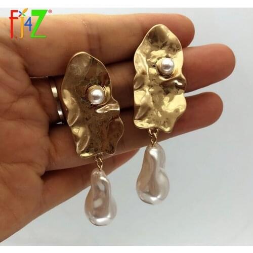 F.J4Z Hot Irregular Pearl Earrings for Women Fashion Anti-gold Leaf Statement Earrings Baroque Vintage Jewelry Accessories