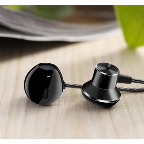3.5mm Bass Headset In-Ear Earphone Sports Stereo Earbud Headphone Music Wired Mic Unisex Gift For Xiaomi Huawei Samsung