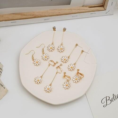 South Korea New Style Small Fresh Daisy Sunflower Oil Drop Earrings Earring Temperament Personality Girl Contracted Earrings