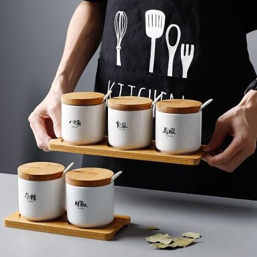 Kitchen supplies Ceramic Seasoning Bottle Household tool fruitnectar tea jar Wooden cover Round Pepper Jar Storage tank