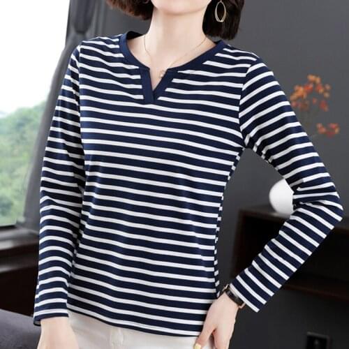 Korean Style Striped Women T-Shirt Plus Size Cotton Long Sleeve Tshirt Tops Autumn Winter V Neck Tee Shirt Femme Vintage Clothes