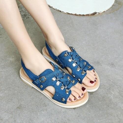 2021 Summer New Women Flat Sandals Denim Buckle Strap Sandales Metal Decoration Sandals Female Fashion Casual Women Flats