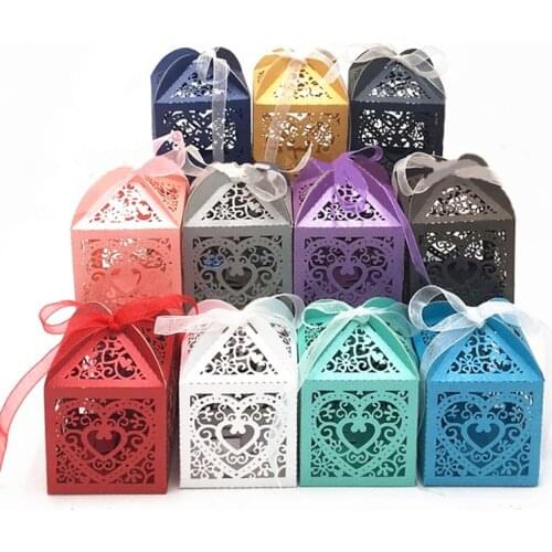 10/50/100pcs Love Heart Laser Cut Hollow Carriage Favor Gifts Candy Box With Ribbon Baby Shower Birthday Wedding Party Supplies