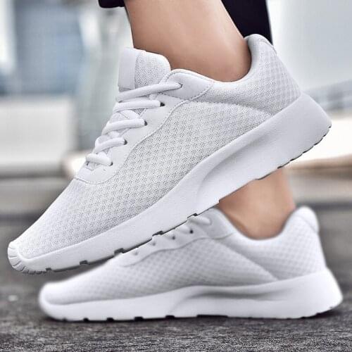 2021 Fashion Women Sports Shoes Comfortable Female Flats Mesh Lightweight Air Mesh Outdoor Large Size Sneakers Zapatillas Mujer