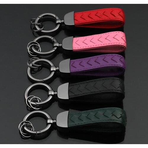 Mens Car Keychain Holder Keychain on Woman Phone Metal Lambskin Charm Lanyard Key Keychain High Quality Gift for Boyfriend