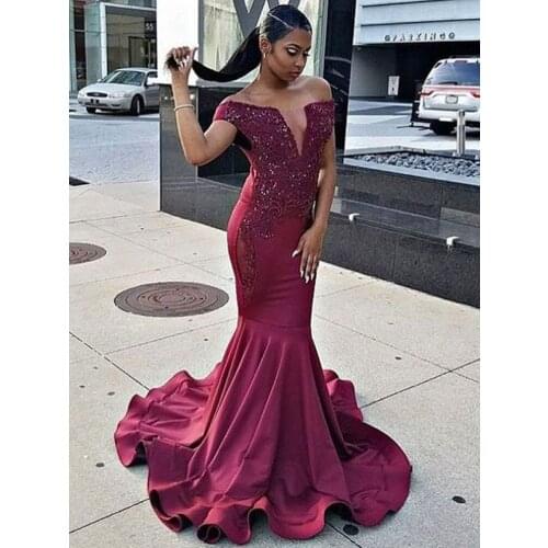 Burgundy Evening Dresses V-Neck Sweep/Brush Applique Sleeveless Party Dresses Mermaid / Trumpet Off-the-shoulder Beading