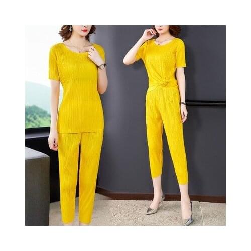 HOT SELLING Miyake fold fashion suits short sleeve t-shirt points Calf pants two-piece solid suit IN STOCK