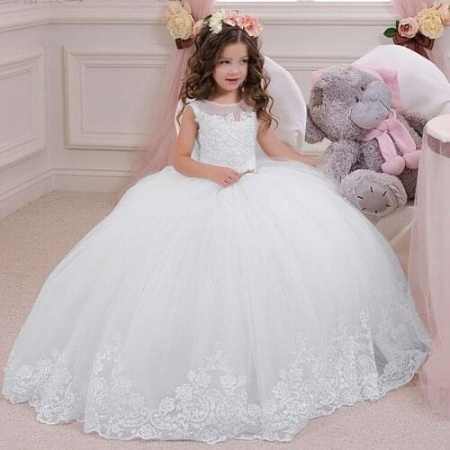 Stunning Sleeveless Lace Appliques Kids First Communion Gowns Sheer Crew Neckline Beaded Girls Tulle Puffy Ball Gown for Wedding