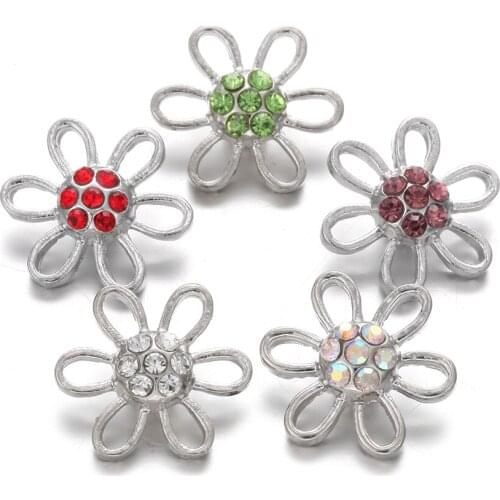 10pcs/lot New Snap Button Jewelry Hollow Out Rhinestone Sun Flower Min Metal 12mm Snap Buttons Fit 12 mm Snap Bracelets Necklace