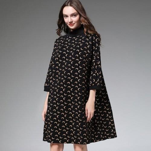 2019 womens Autumn new Base dress plus size fashion print loose High neck dresses Europe and America Large size ladies