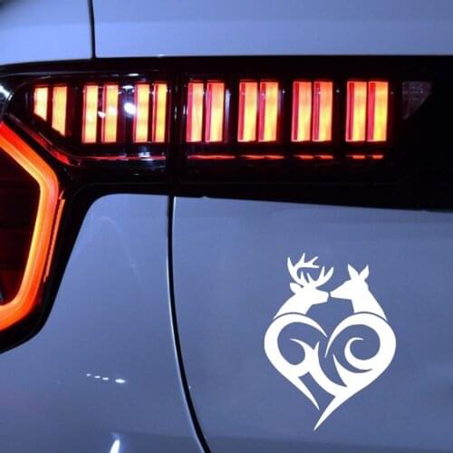 10CM*13.4CM Tribal Heart With Kissing Deer Vinyl Decal Car Sticker Black/Silver C3-0321