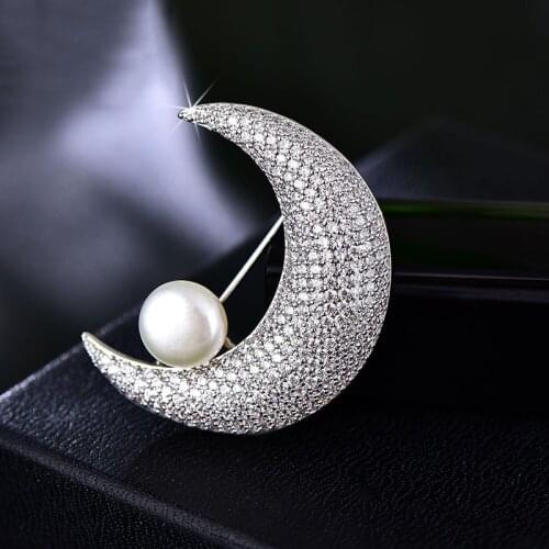 Trendy Female White Crystal Moon Brooch Charm Gold Silver Color Jewelry Brooches For Women Cute Pearl Pin Dress Coat Accessories